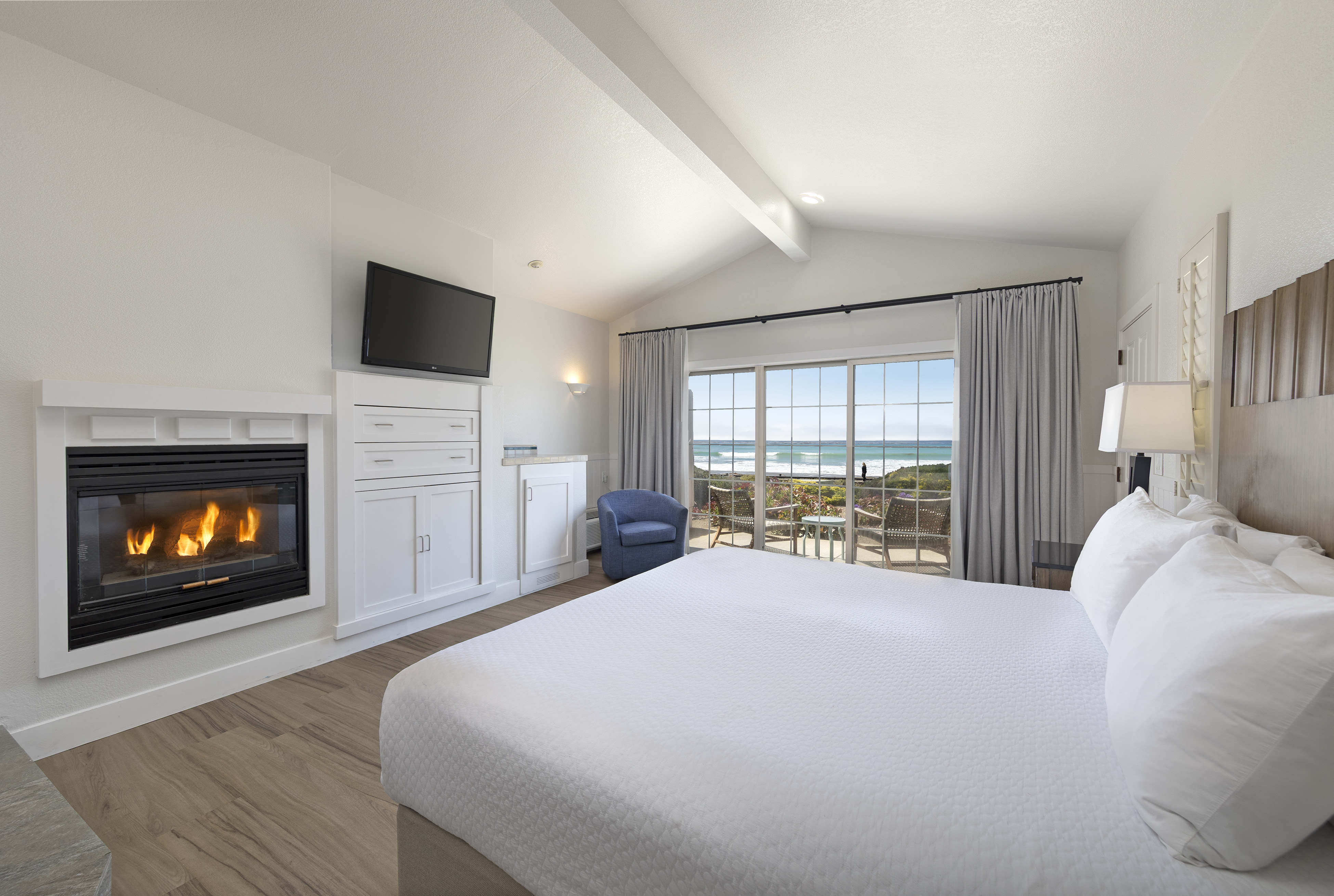 Beautiful Lodging in Cambria, CA | Cambria Landing Inn & Suites